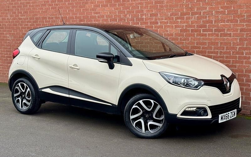 Used Renault Captur Dynamique 90 HP (66 kW) 2016 SUV