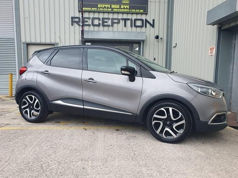 Grey/black Used 2013 Renault Captur Dynamique SUV | £3,950 (Fair price) - Image 1/4