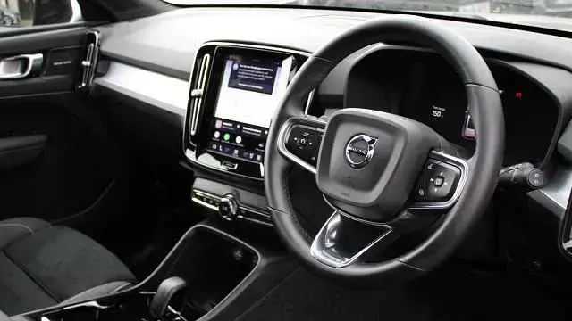 Used Volvo XC40 Ultra 197 HP (144 kW) 2026 SUV