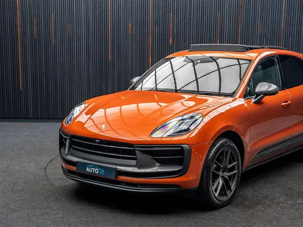 Used Porsche Macan 265 HP (194 kW) 2022 Orange SUV