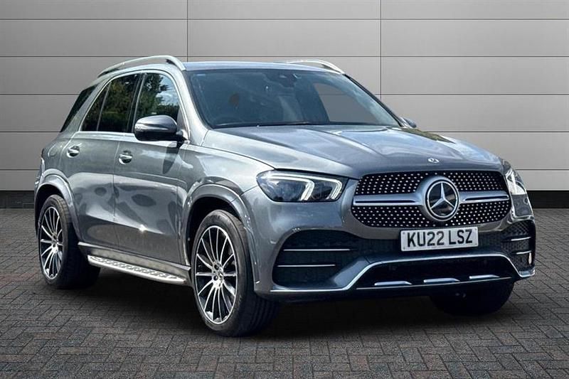 Selenite grey Used 2022 Mercedes GLE400 AMG line Estate | £46,350 (Fair price) - Image 1/4