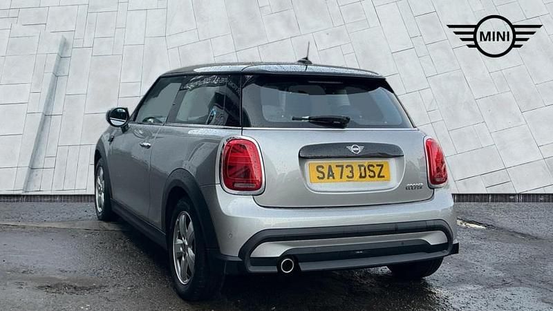 Used Mini Cooper Classic 134 HP (98 kW) 2023 Silver Hatchback