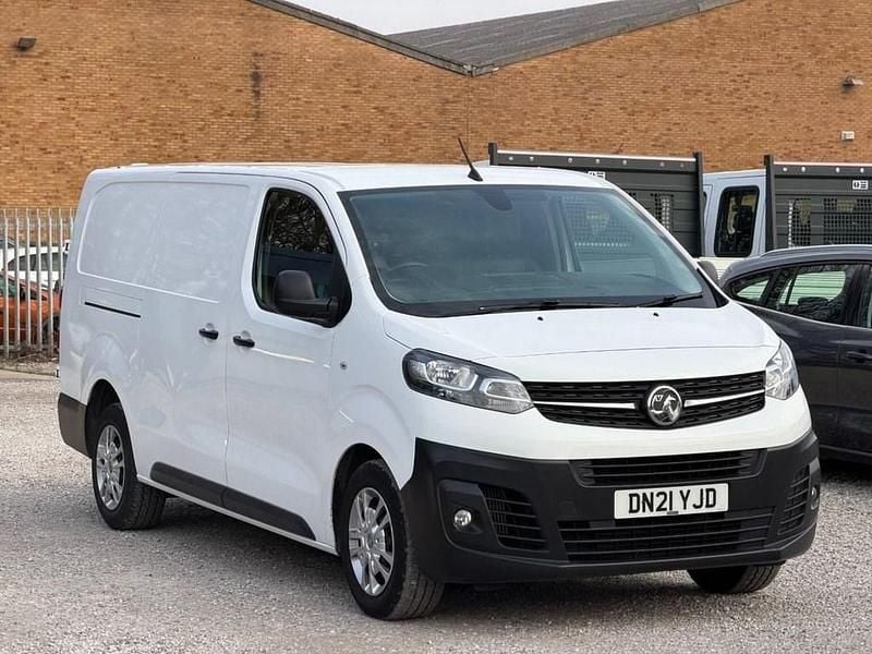 Used Vauxhall Vivaro S 2021 White MPV