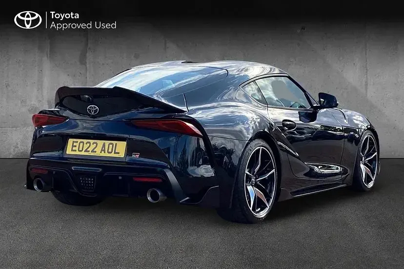 Used Toyota Supra 335 HP (246 kW) 2022 Black Coupe