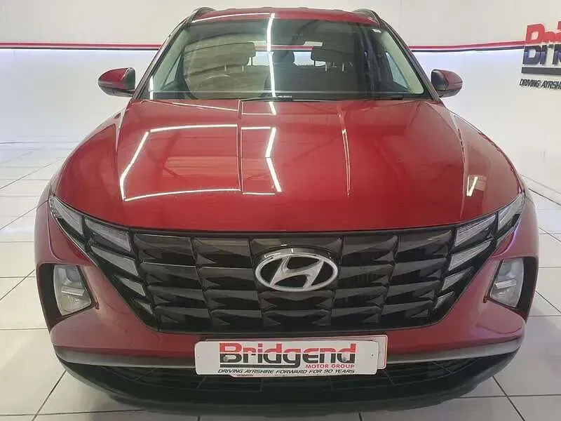 Used Hyundai Tucson SE 150 HP (110 kW) 2022 Red SUV