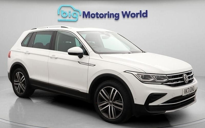 Used 2023 VW Tiguan Elegance SUV | £23,900 (Fair price) - Image 1/4