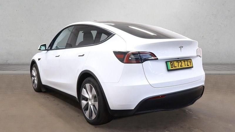 Used Tesla Model Y RWD 254 kW (346 HP) 2022 White SUV