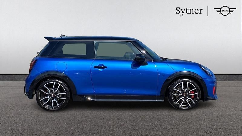 Used Mini John Cooper Works Hatch 228 HP (167 kW) 2025 Blue Hatchback