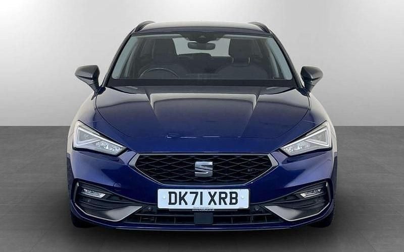 Used Seat Leon FR 204 HP (150 kW) 2023 Estate