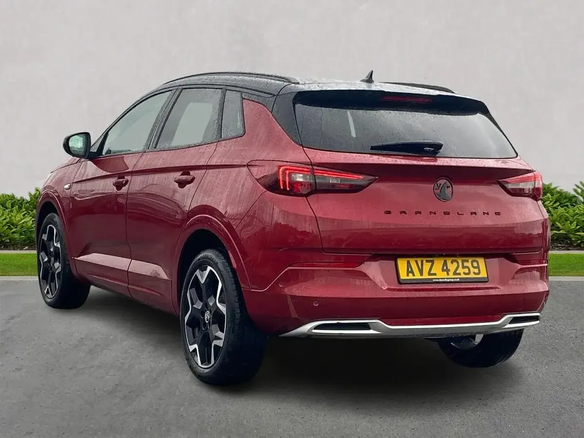 Used Vauxhall Grandland X Ultimate 130 HP (95 kW) 2023 Red SUV