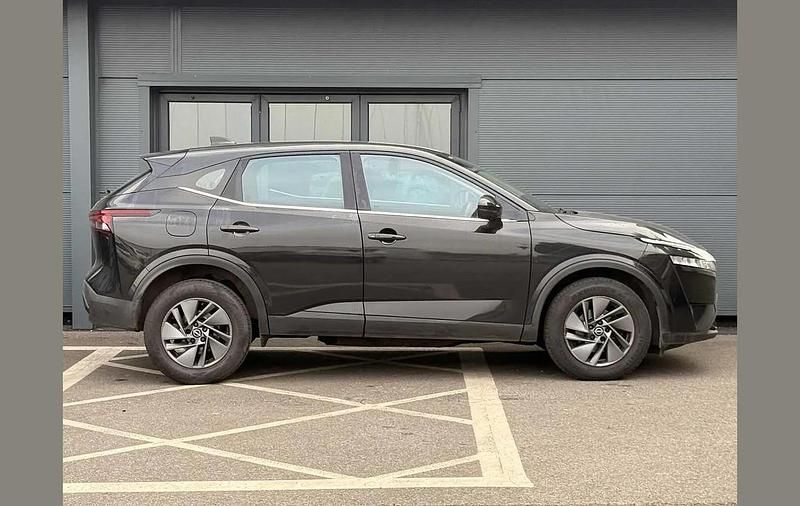 Used Nissan Qashqai Acenta Premium 155 HP (114 kW) 2023 Black SUV