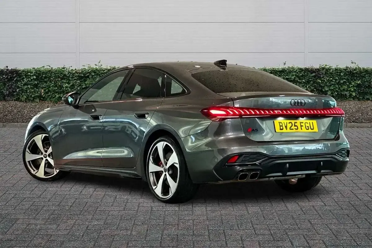 Used Audi A5 Comfort 204 HP (150 kW) 2025 Grey Sedan