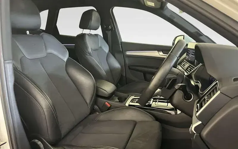 Used Audi Q5 S-Line 265 HP (194 kW) 2021 White SUV