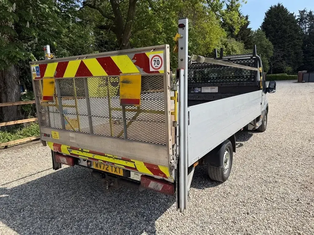 Używany Ford Transit Premium 130 KM (95 kW) 2023 Srebrny Kabriolet