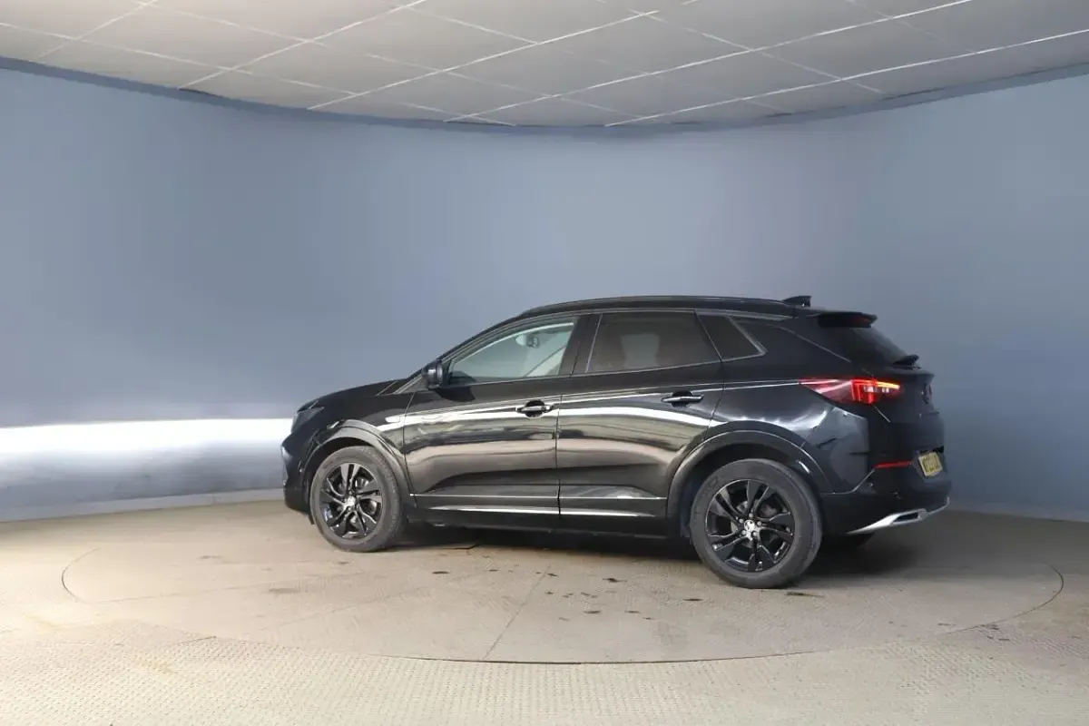 Used Vauxhall Grandland X Ultimate 128 HP (94 kW) 2022 Black SUV