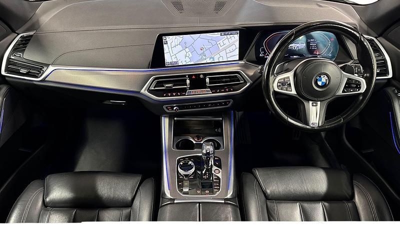 Used BMW X5 M Sport 335 HP (246 kW) 2021 White SUV