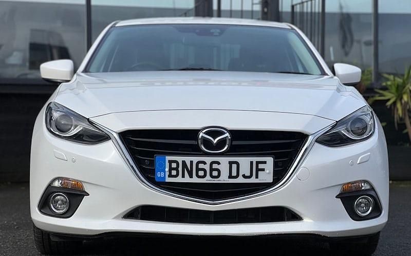 Used Mazda 3 Inclusive 120 HP (88 kW) 2016 White Sedan