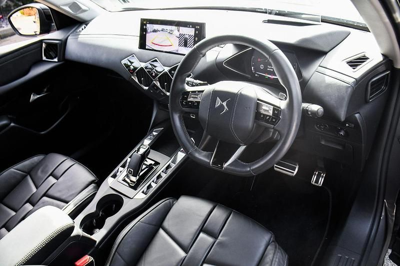 Used DS Automobiles DS3 Opera 129 HP (94 kW) 2024 Grey