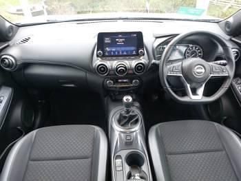 Used Nissan Juke N-Connecta 114 HP (83 kW) 2023 Grey SUV