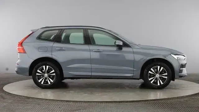 Used Volvo XC60 Core 247 HP (181 kW) 2024 SUV