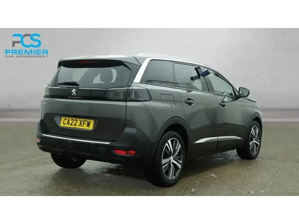 Used Peugeot 5008 Allure Premium 129 HP (94 kW) 2022 Grey SUV