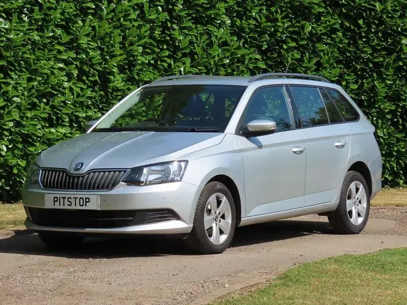 Used Skoda Fabia SE 2018 Silver Estate