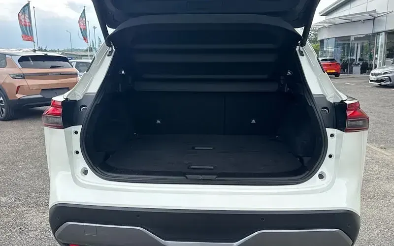 Used Nissan Qashqai Tekna 190 HP (139 kW) 2023 White SUV