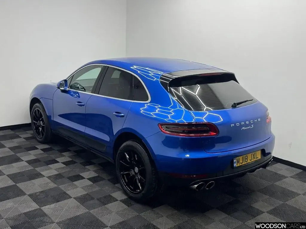 Used Porsche Macan 340 HP (250 kW) 2018 Blue SUV