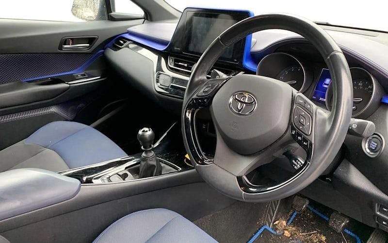 Used Toyota C-HR 116 HP (85 kW) 2019 SUV