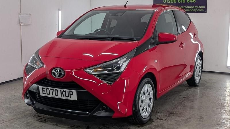 Used Toyota Aygo X-play 2020 Red Hatchback