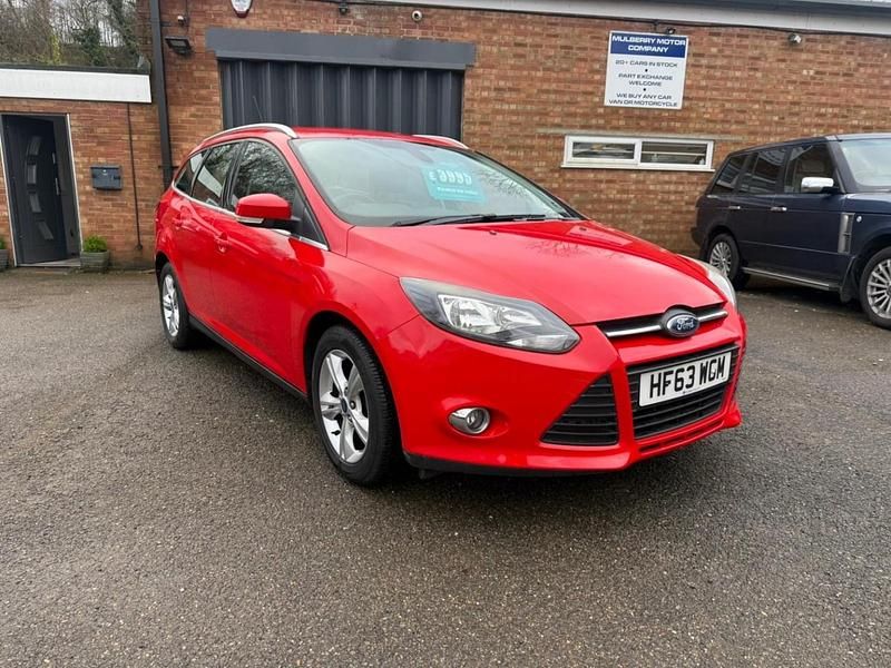 Used Ford Focus Zetec 2013 Red Estate