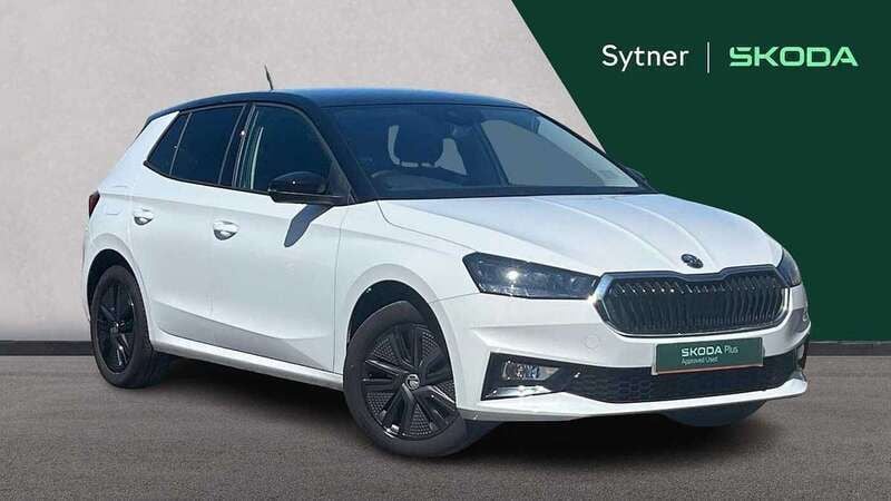 White Used 2024 Skoda Fabia Design Edition Hatchback | £18,750 (Fair price) - Image 1/4