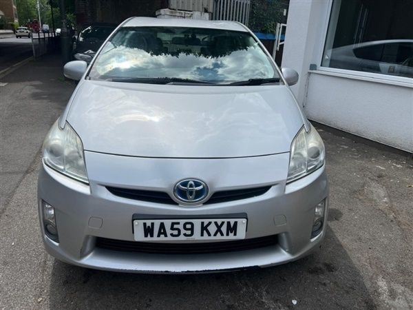Silver Used 2010 Toyota Prius T4 Hatchback | £4,600 (Fair price) - Image 1/1