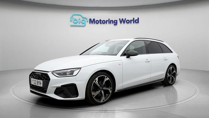 Used Audi A4 Black Edition 150 HP (110 kW) 2022 White Estate