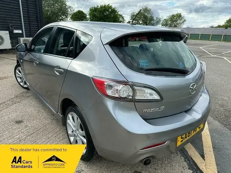 Używany Mazda 3 2011 Srebrny Hatchback