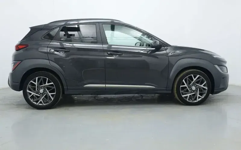 Used Hyundai Kona Premium 141 HP (103 kW) 2022 Grey SUV