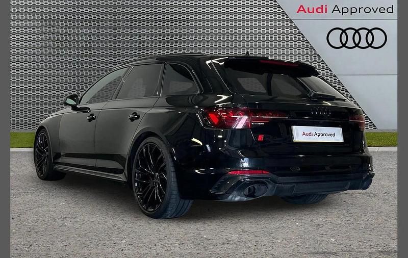 Used Audi RS4 Design 444 HP (326 kW) 2024 Black Estate