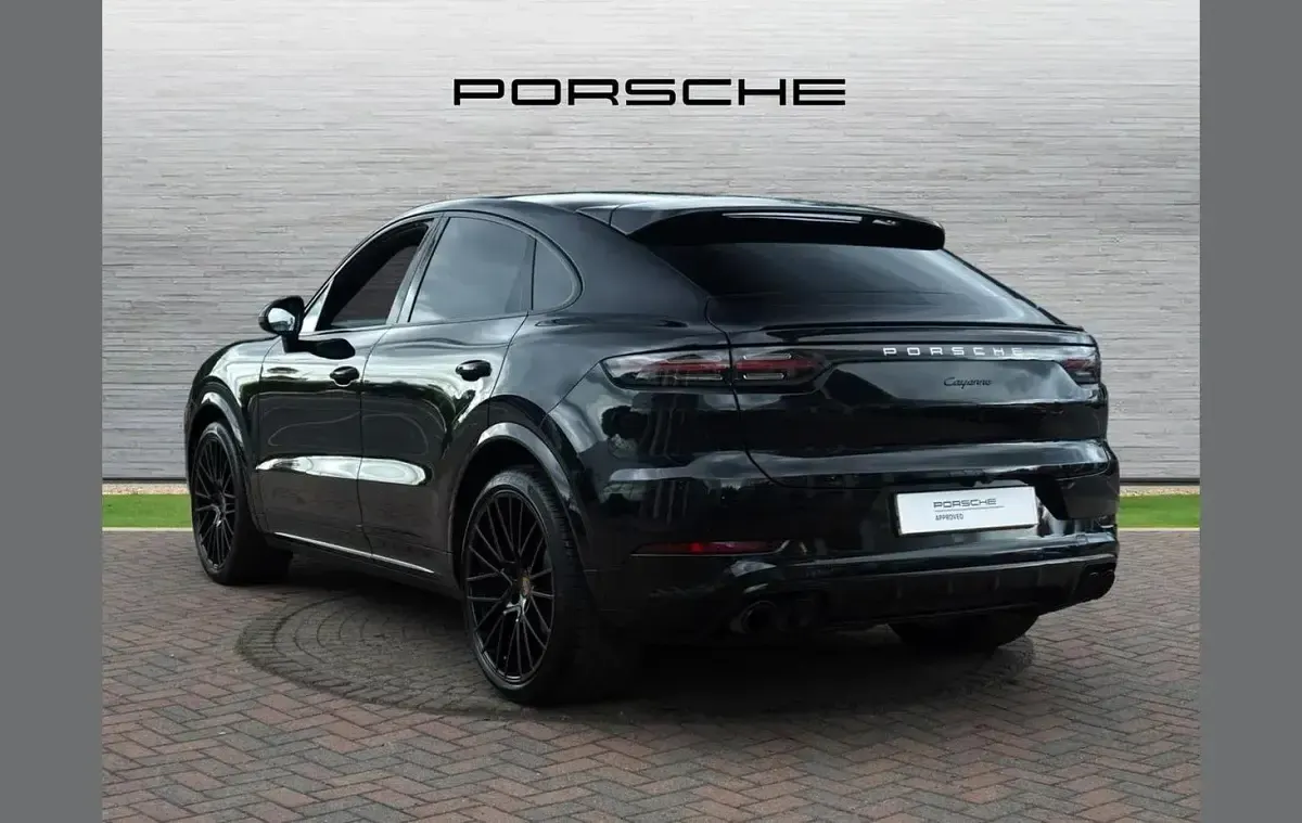 Used Porsche Cayenne 334 HP (245 kW) 2022 Black SUV