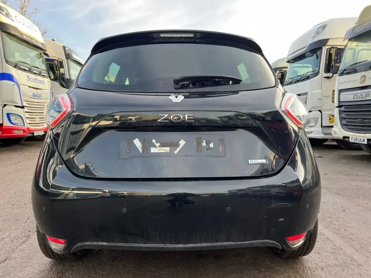 Usado Renault Zoe Dynamique 67 kW (92 HP) 2018 Preto Citadino