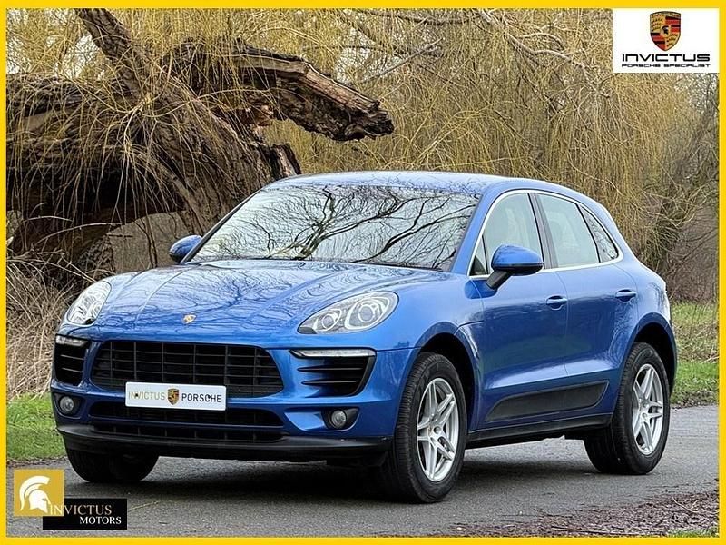 Used Porsche Macan 258 HP (189 kW) 2016 Blue SUV