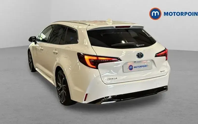 Usado Toyota Corolla 140 CV (102 kW) 2026 Familiar