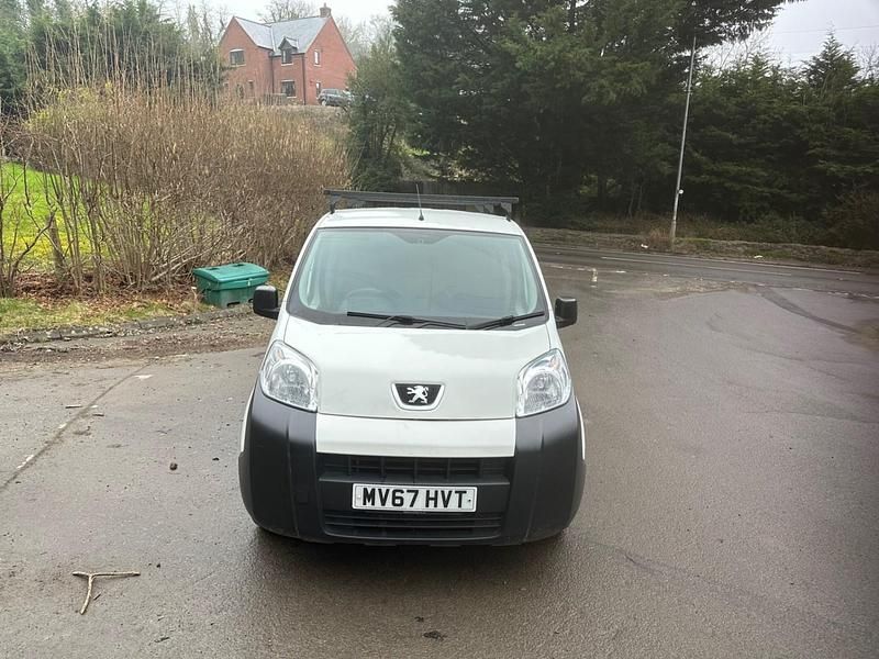 White Used 2017 Peugeot Bipper Van | £5,295 (A bit pricey) - Image 1/4