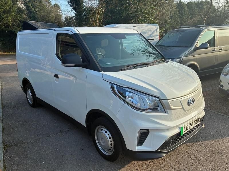 Used Maxus eDeliver 3 89 kW (122 HP) 2024 White Van