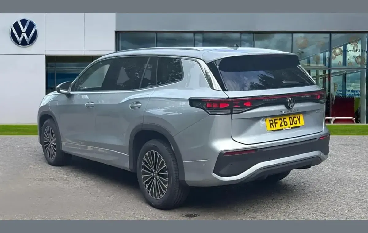 New VW Tayron Match 200 HP (147 kW) 2026 Silver SUV