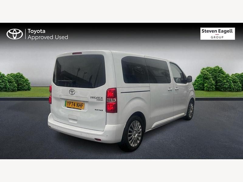 Used Toyota Proace Verso City 100 kW (136 HP) 2024 White Estate