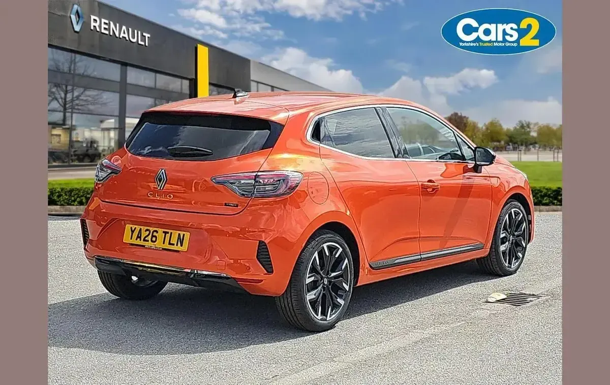 New Renault Clio Techno 143 HP (105 kW) 2026 Valencia orange  Hatchback