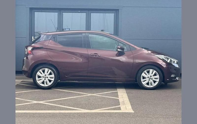 Begagnad Nissan Micra Acenta 99 HK (72 kW) 2020 Röd Halvkombi