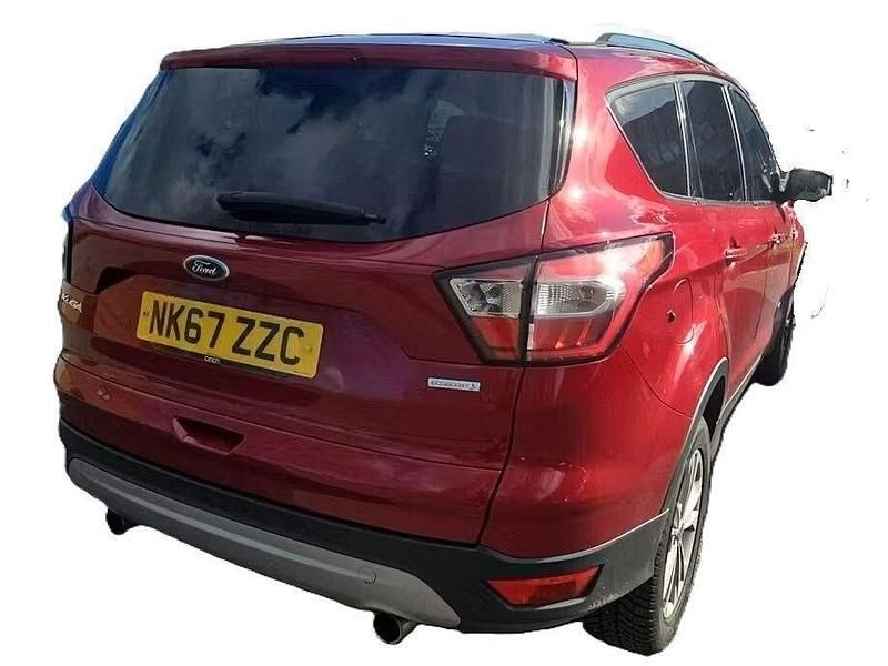 Used Ford Kuga Titanium 182 HP (133 kW) 2017 Red SUV