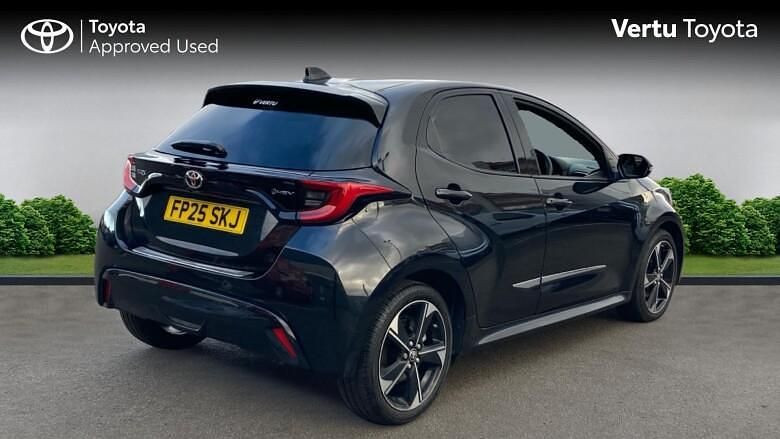 Used Toyota Yaris Hybrid 131 HP (96 kW) 2024 Other Hatchback