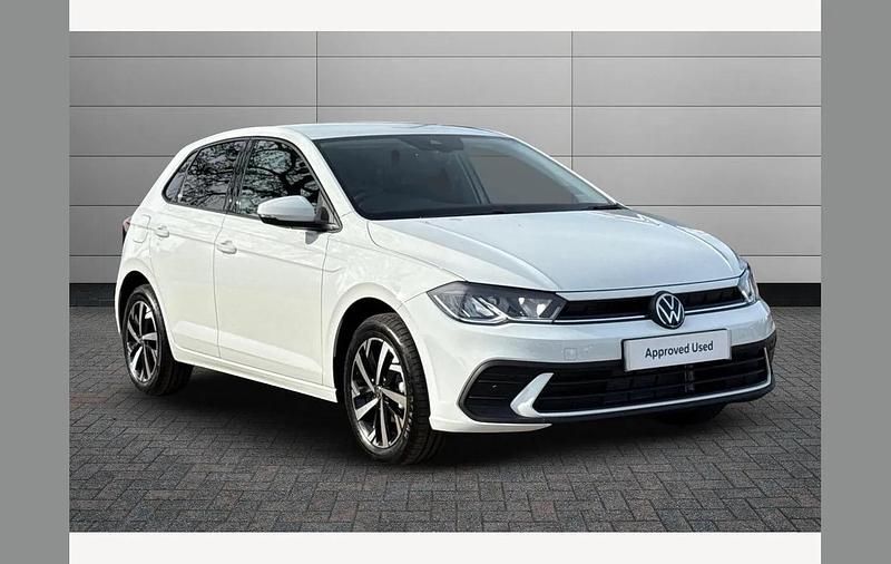 Pure white Used 2025 VW Polo Match Hatchback | £20,295 (Fair price) - Image 1/4